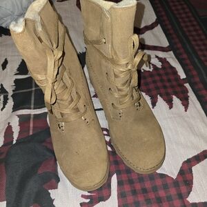 BearPaw Krista Women's Tan Lace-Up Boots